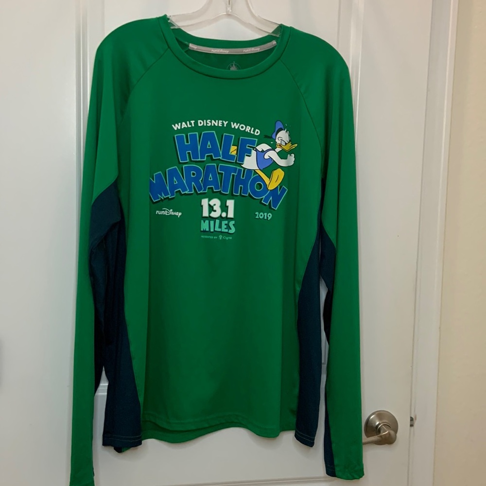 Disney pk half marathon 13.1 miles 2019 Donald Duck men’s XL long sleeve dry fit